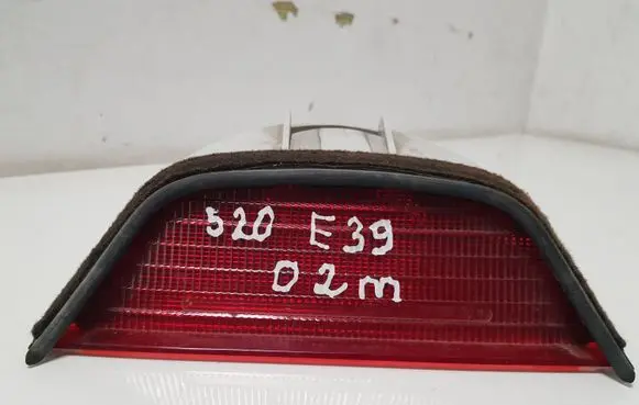 BMW 5 E39 Third/center stoplight 8385659 178655