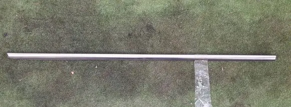Mini One - Cooper R56 Front door glass trim molding 7146091