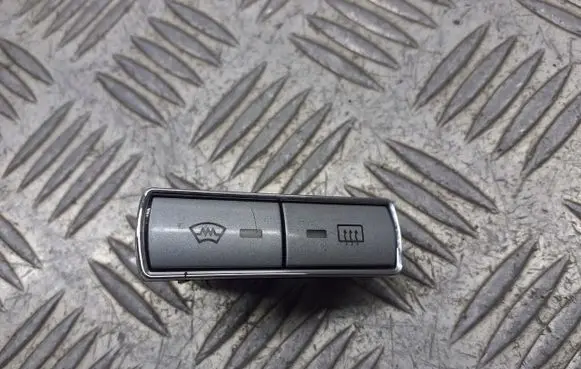 Ford Mondeo Mk III Windscreen/window heater switch 4S7T18K574AB