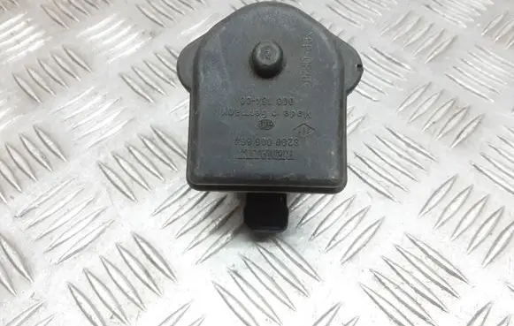 Renault Laguna II Headlight level adjustment motor 8200006664