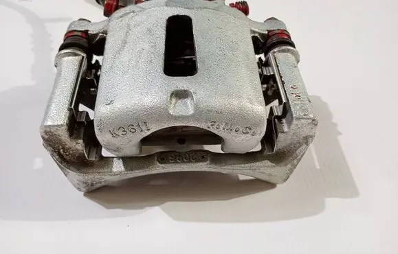 Ford Mustang V Rear brake caliper 17978601