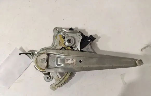 Toyota Hilux (AN10, AN20, AN30) Rear door window regulator with motor 857200K020