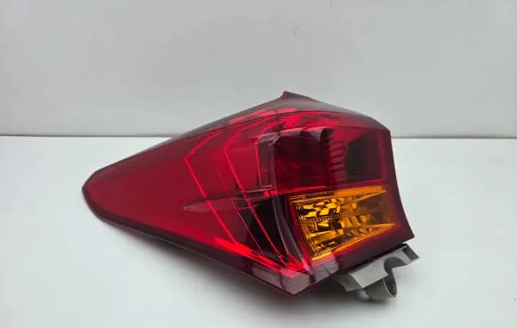 Toyota Auris E180 Rear/tail lights E115830 5256302240