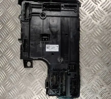 Tesla Model Y Central body control module 149784702D X033AB PGT21268A01376