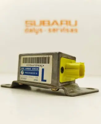 Subaru Legacy Airbag deployment crash/impact sensor 98235AE010 2523000461 0304610RK69