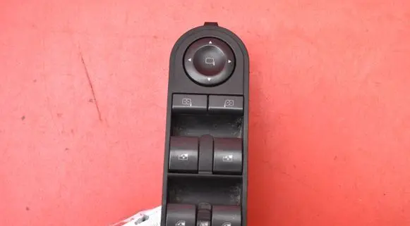 Opel Zafira B Electric window control switch 13209204