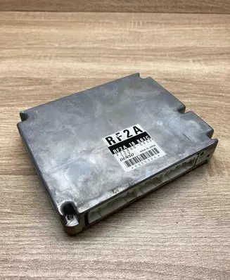 Mazda Premacy Engine control unit/module ECU RF2A18881C 2758005032