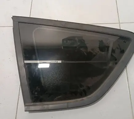 Ford S-MAX Rear side window 43R00049 EM2BR29701C