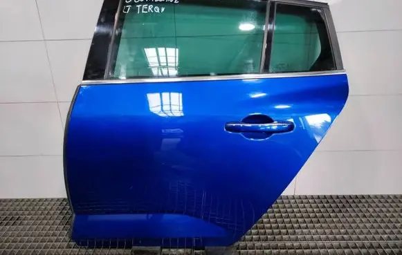 Renault Megane IV Rear door 