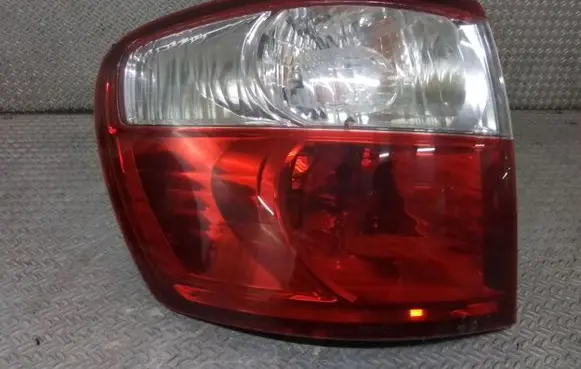 Toyota Avensis Verso Rear/tail lights