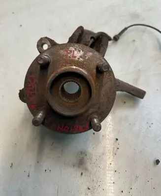 Ford Fusion Front wheel hub spindle knuckle 123132