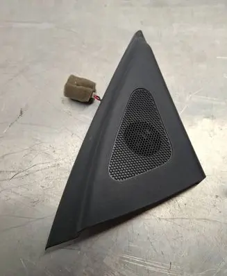 Hyundai i30 Front door high frequency speaker 876602L020