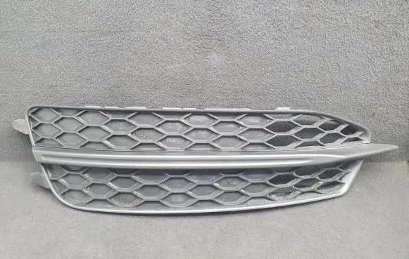 Audi A6 C7 Front bumper lower grill 4G0807681D
