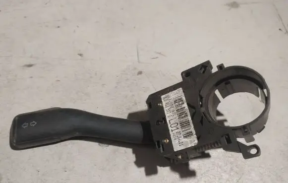 Audi A6 S6 C5 4B Indicator stalk 8L0953513G