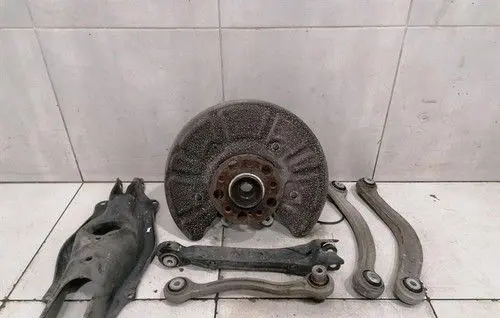 Mercedes-Benz C W205 Rear wheel hub A2053509813