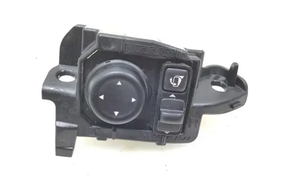 Nissan Qashqai Wing mirror switch 255704EA1B