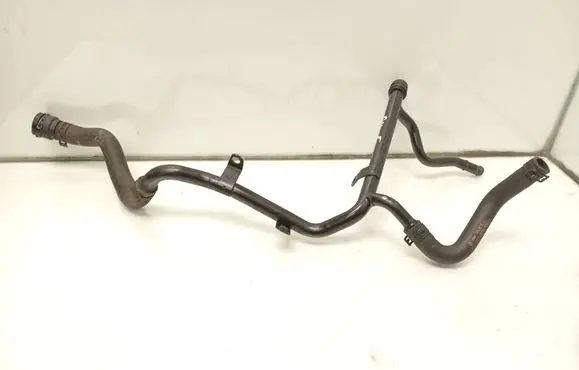 Engine coolant pipe/hose