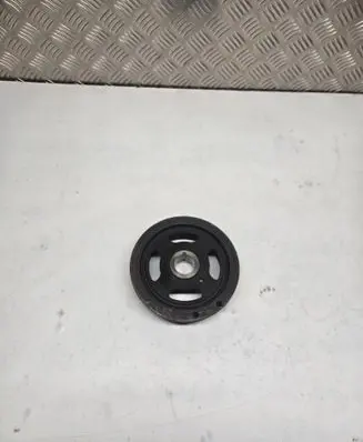 Toyota RAV 4 (XA40) Crankshaft pulley 