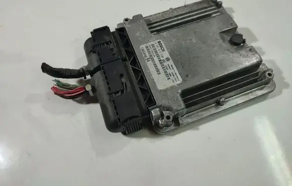 Mitsubishi Grandis Engine control unit/module 0281012535