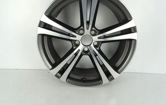 Volvo S90, V90 Original wheel cap