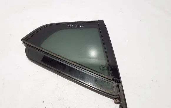 Rear vent window glass