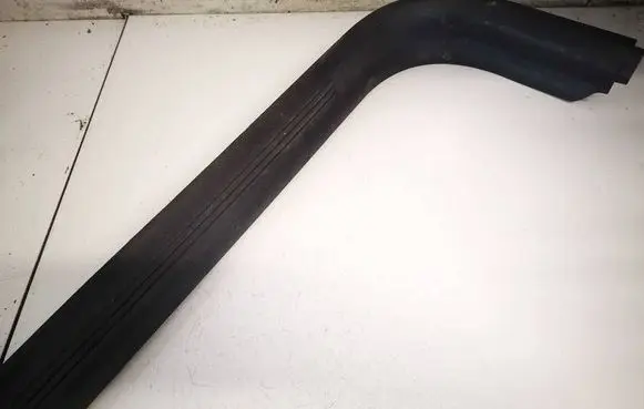 Front sill trim cover