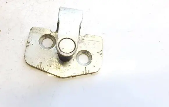 Opel Vectra C Rear door lock loop/hook striker