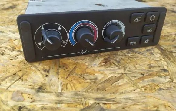 Volkswagen Golf IV Climate control unit 1J0907655A