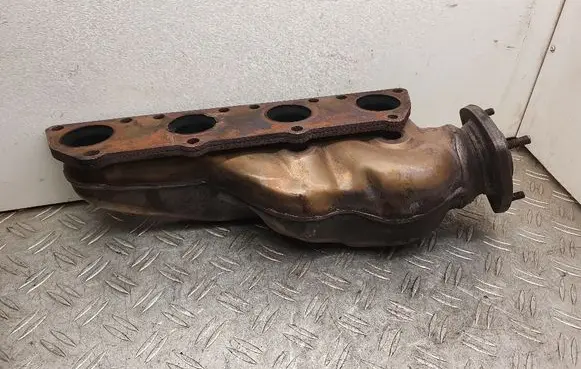 Audi A8 S8 D3 4E Exhaust manifold 077253034AB