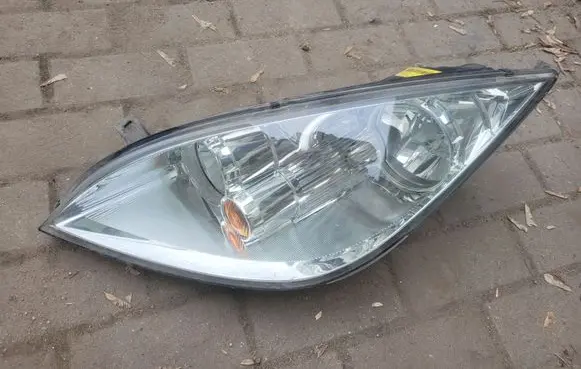 Mitsubishi Colt Headlight/headlamp