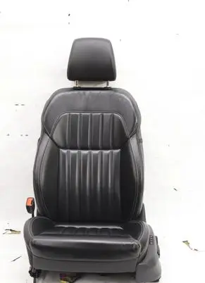 Skoda Superb B8 (3V) Seat set 5783603