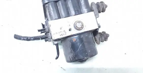 Skoda Octavia Mk2 (1Z) ABS Pump 1K0907379R 1K0614517Q