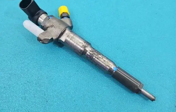 Renault Master III Fuel injector 166000372R IMPRK1576223