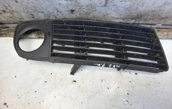 Audi A6 S6 C5 4B Front fog light trim/grill 4B0807682R