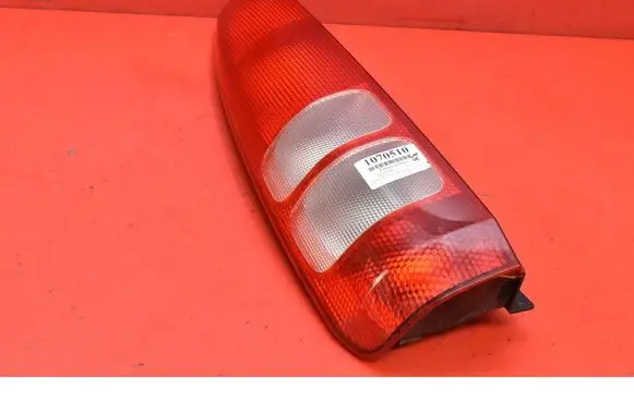 Honda HR-V Rear/tail lights P0003L