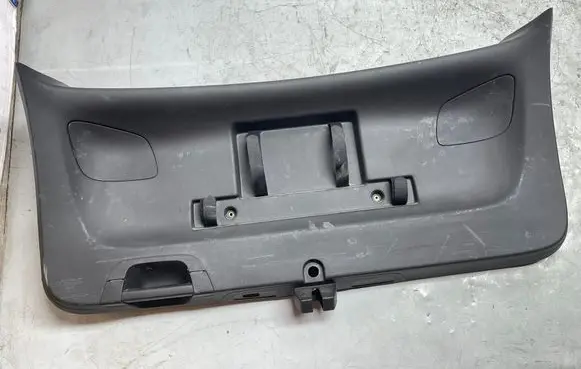Opel Insignia B Tailgate trim 13487511