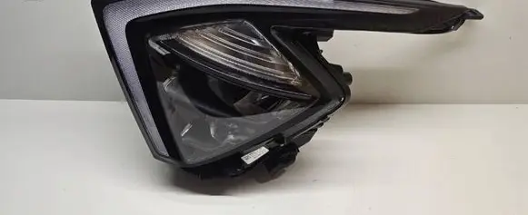 KIA Sportage Headlight/headlamp 92101R2000 K123