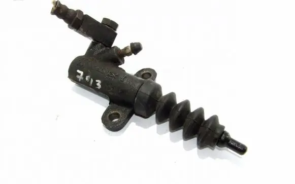 KIA Sorento Clutch slave cylinder 