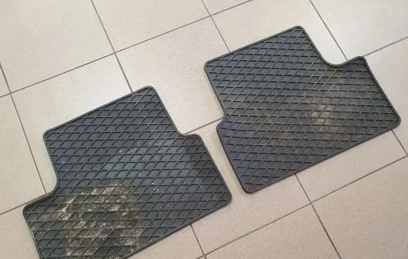 Opel Astra J Rear floor mat 