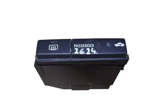 Toyota Avensis T250 Windscreen/window heater switch 84790005130