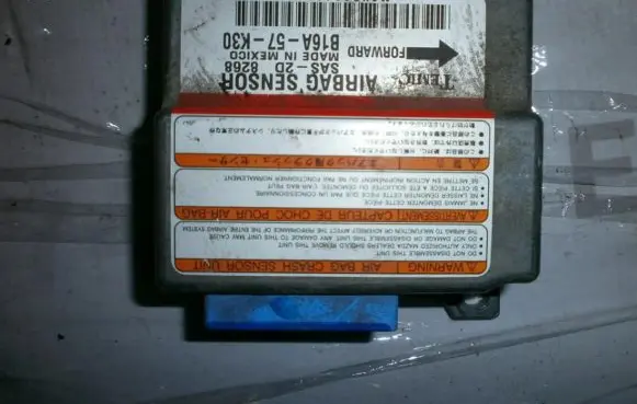 Mazda 323 F Airbag control unit/module B16A57K30 95080