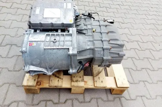 Porsche Taycan 9J1 Electric car motor 9J1907123F