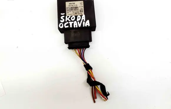 Skoda Octavia Mk3 (5E) Fuel injection pump control unit/module 3Q0906121B