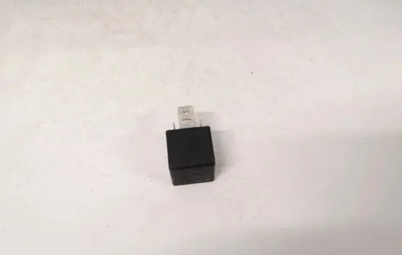 Mercedes-Benz Vito Viano W639 Other relay v23134j52x642 v23134-j52-x642