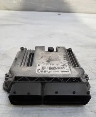 Opel Insignia A Engine control unit/module 55590420