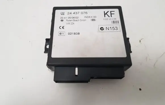 Opel Zafira A Comfort/convenience module 24437076 021838