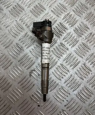 Skoda Superb B8 (3V) Fuel injector 04L130277AC 0445110469