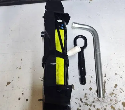 Audi A7 S7 4G Lift Jack 4G0011031F