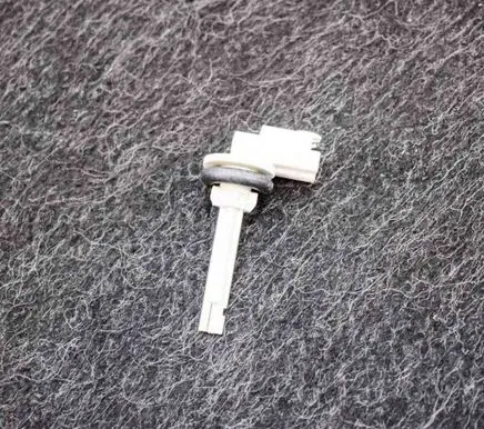 Volvo V40 Oil temperature sensor 4S7T19C734AA