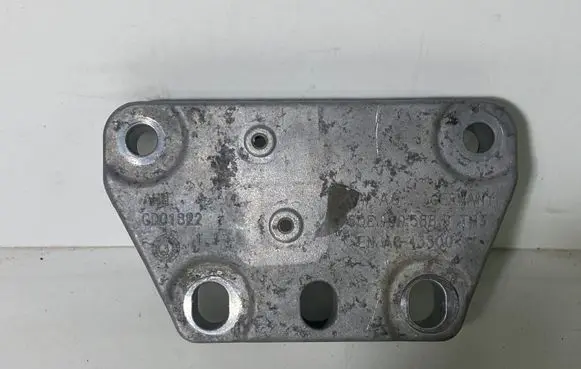 Volkswagen Golf VII Other engine bay part 5QE199588B